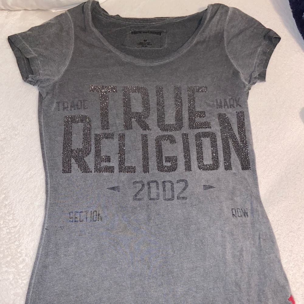 women’s true religion t-shirt